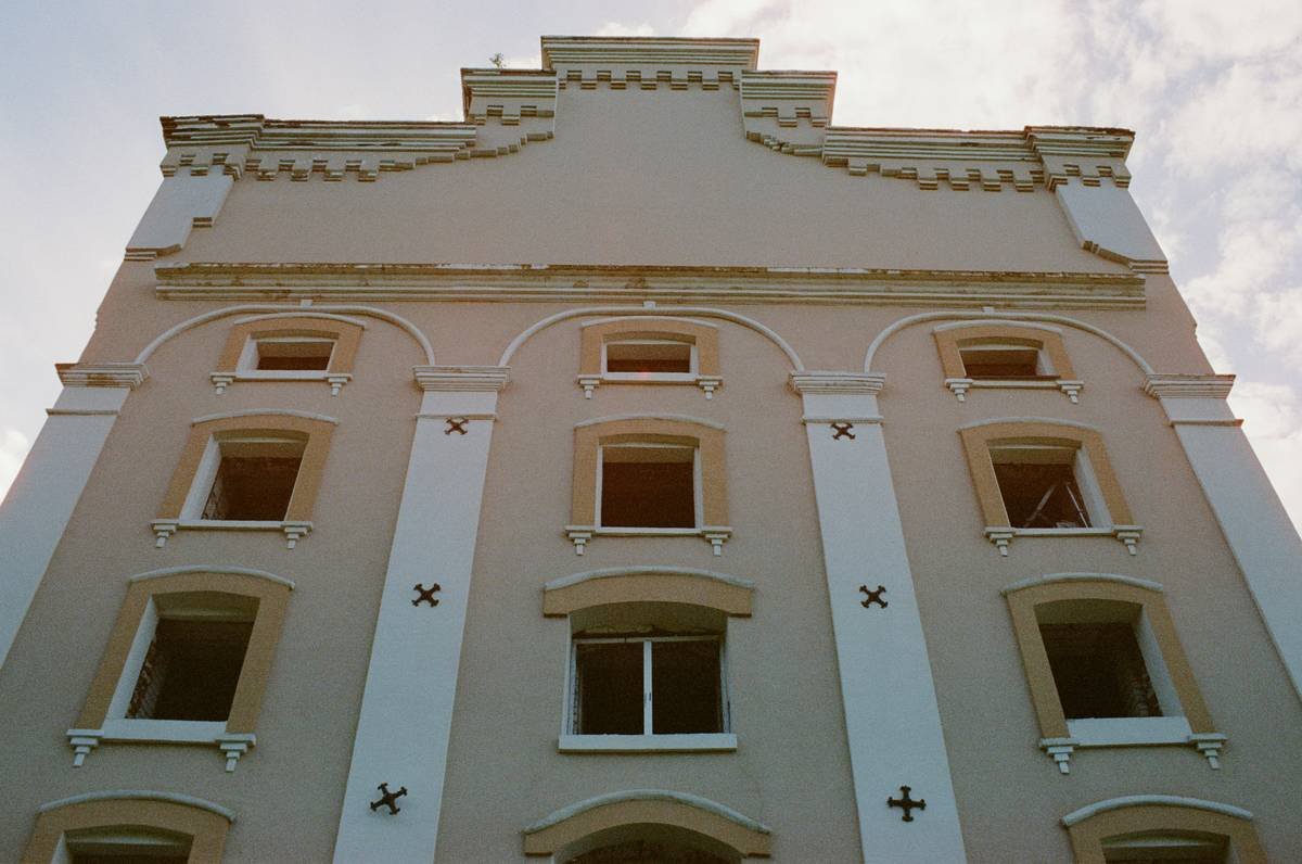 Capsule Antique Lodging: Unlock the Charm of Historic Vacation Rentals