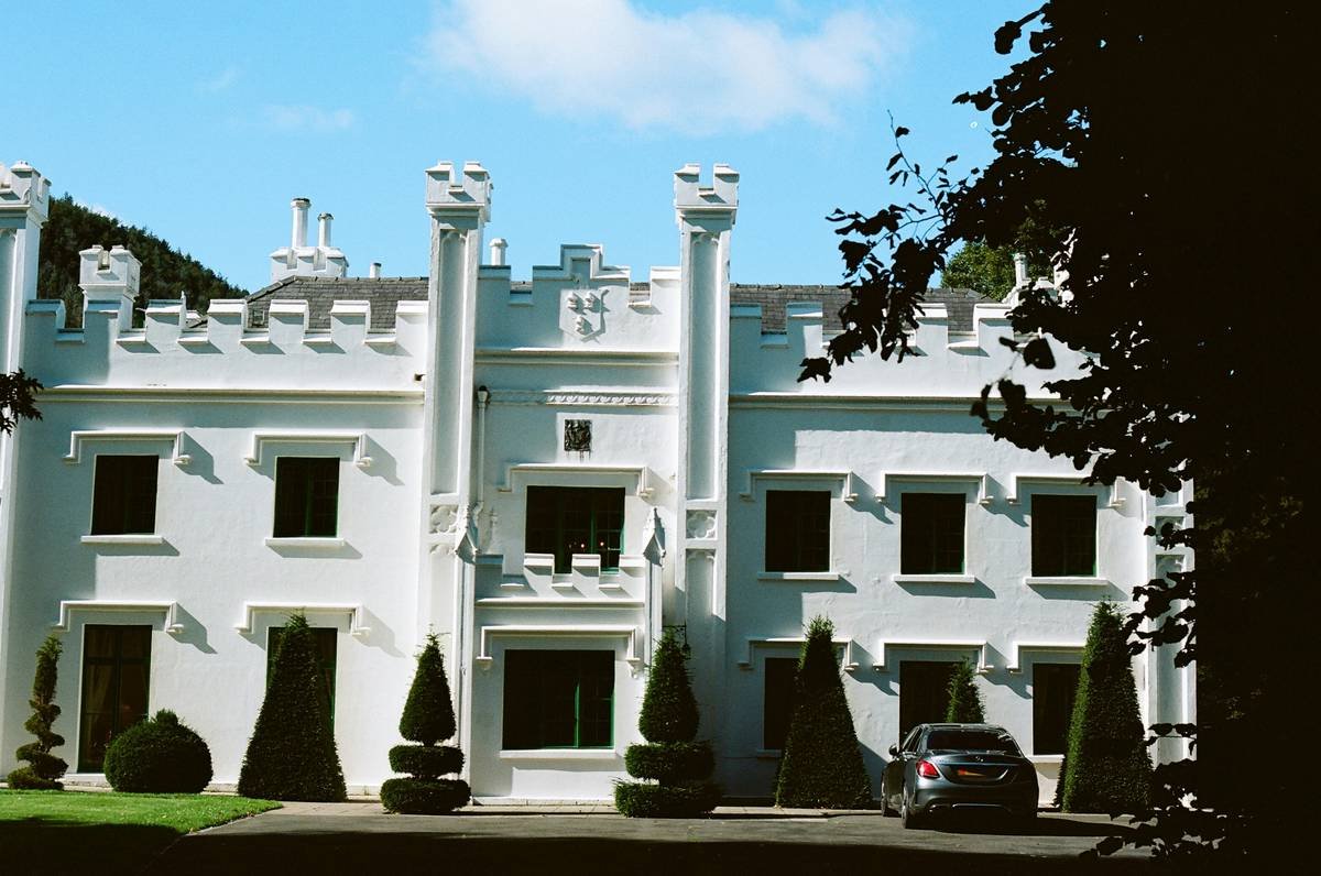 Chart comparing authentic vs. faux heritage rentals based on UNESCO and national registry data