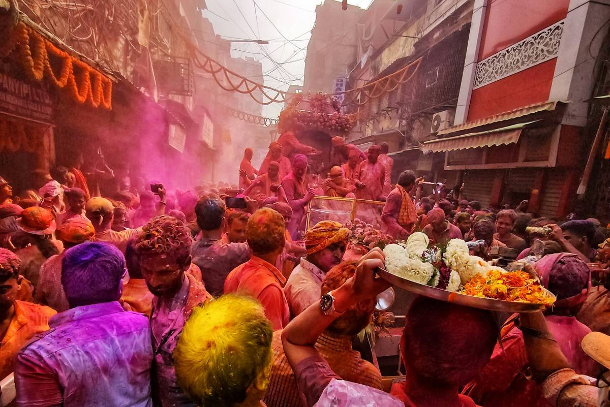 Why Your Next Trip Needs a Cultural Base Rental (And How to Pick the Right One)