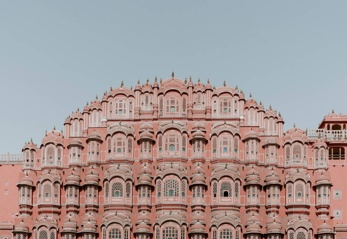 Bar chart showing 68% higher emotional connection among travelers staying in certified historic rentals vs. standard hotels, per UNESCO 2022