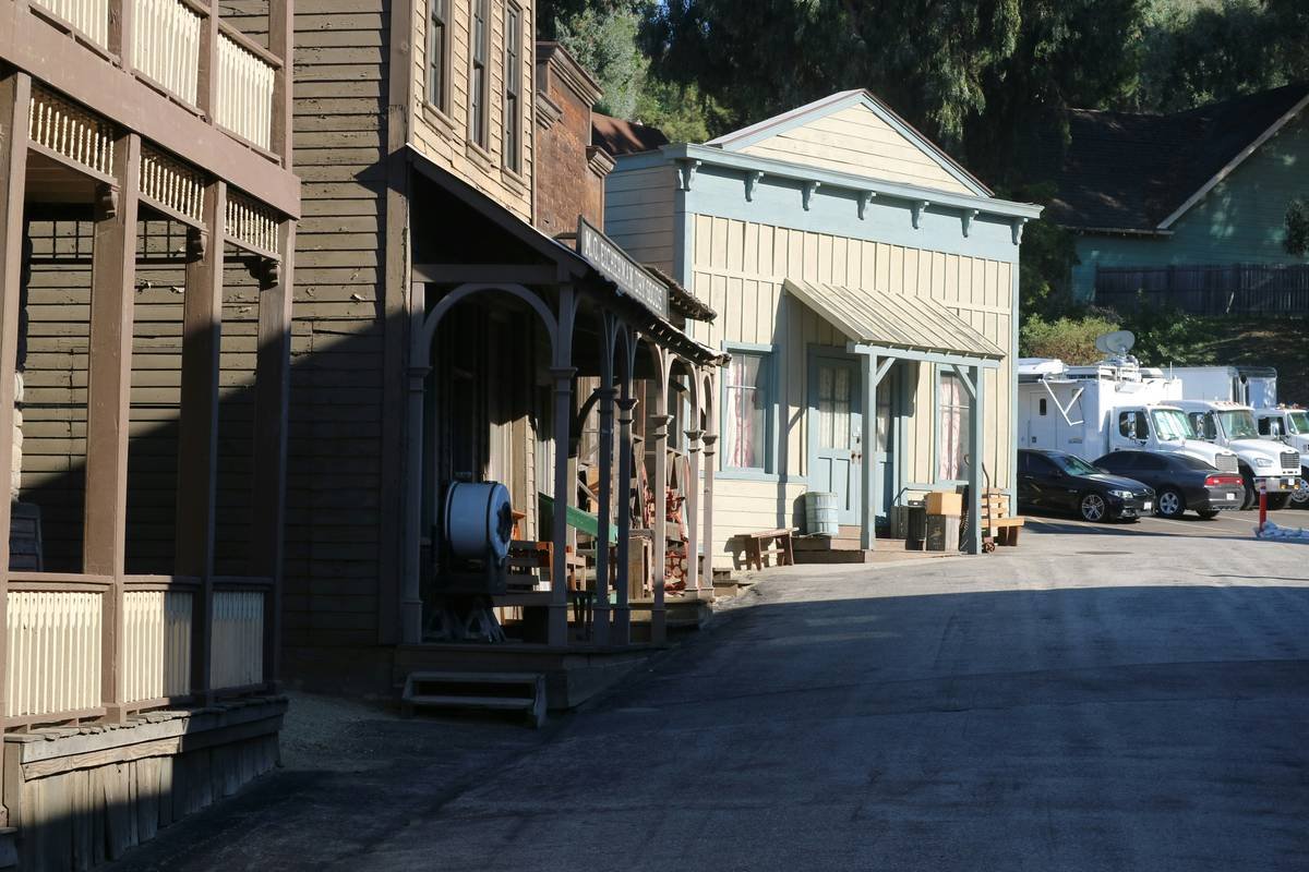 Why Your Search for “Old Town Vacation Rentals Key West” Shouldn’t End at the First Airbnb Listing